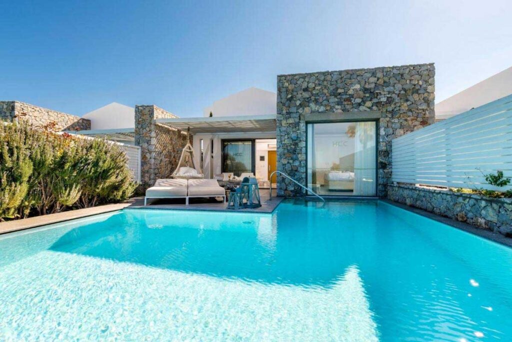 Adults-Only luxe